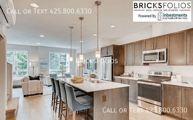 Photo - Live Elevated in Lynnwood –Townhome with G...
