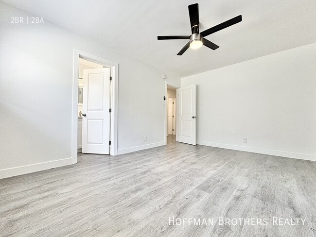 5311 Hermitage Ave Unit 18