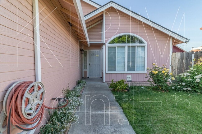 6529 El Capitan Cir