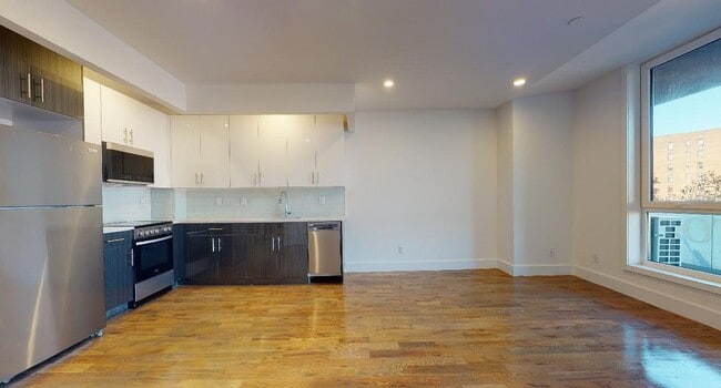 Photo - 138-28 Queens Blvd