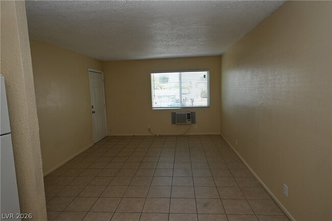 3021 E Carey Ave Unit 4