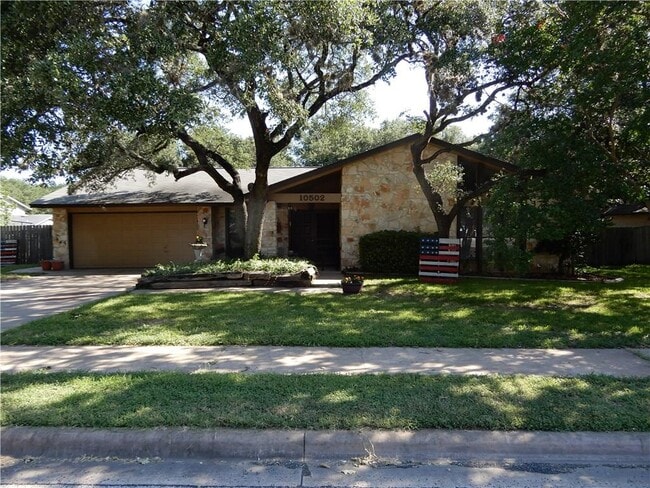 Photo - 10502 Doering Ln House