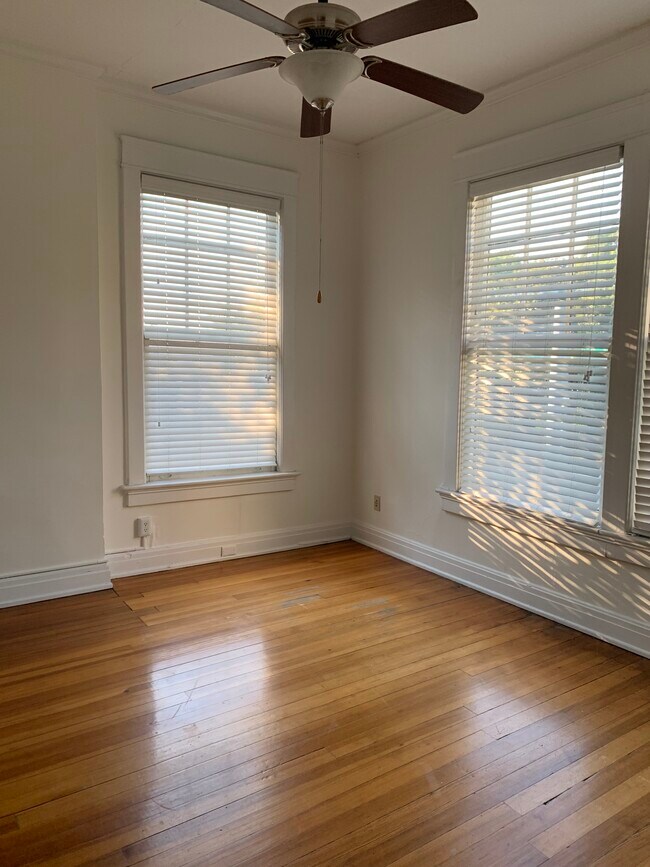 Apt 2 bedroom
