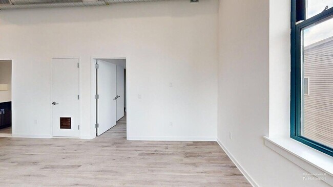 Photo - The Roseville