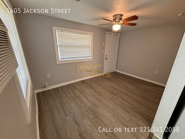 Photo - 1405 Jackson St
