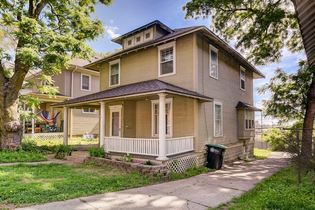 Photo - 307 N 31st St
