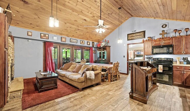 Photo - 3570 Old Mountain Rd Unit 2