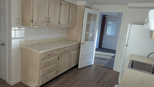 Photo - ***Please Respond Directly to the Online Listing, Calls May Not Be Returned***