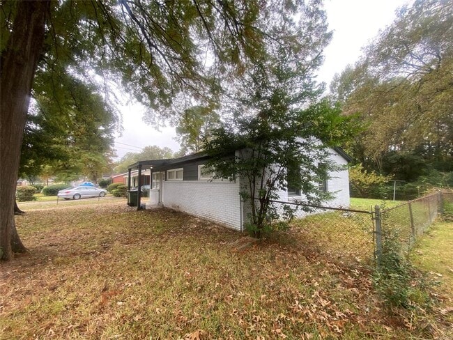 Photo - 3220 Doris Cir