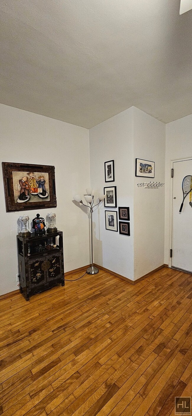 Photo - W 56th St Unit 4B