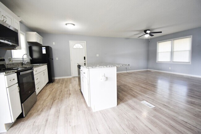 Photo - 3 Bedroom 2 Bathroom- Pets Considered