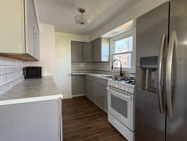 Photo - 336 W 29th St