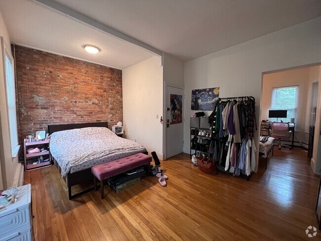 Building Photo - 45 Florence St Unit 2 Rental