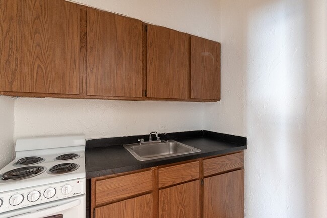 Photo - 562 W Arlington Pl Unit 613