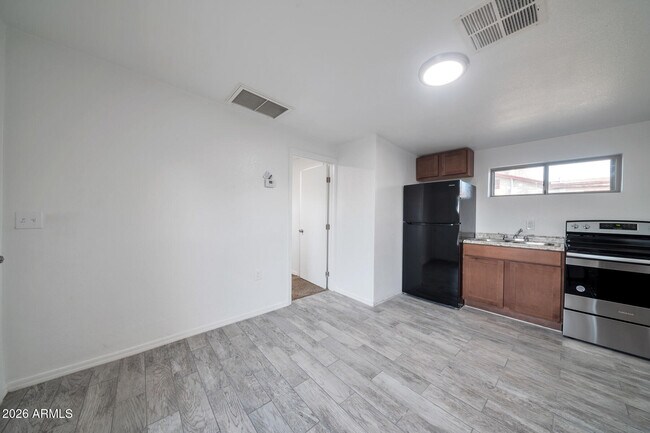 1108 S 33rd Ave Unit 3