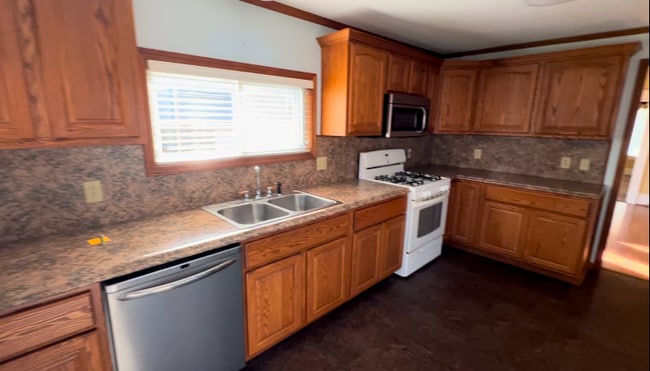 Photo - 19 Parker Ave