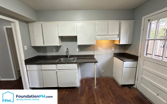 Photo - 3803 Hyacinth Dr