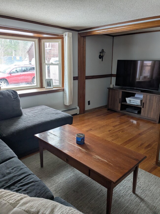 Photo - 112 Old Bridge St