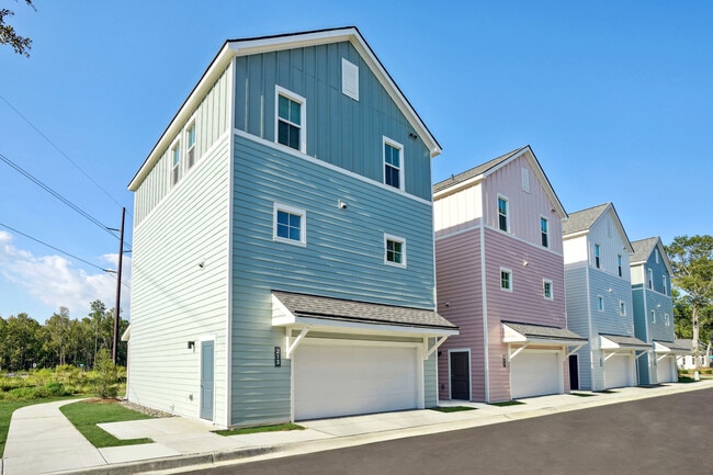 Hamlet Maybank - Homes & Townhomes for Rent