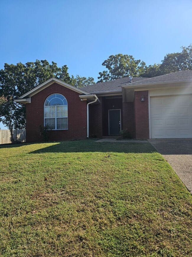 Beautiful 3 bed 2 bath for rent in Van Bur... House House Rental in