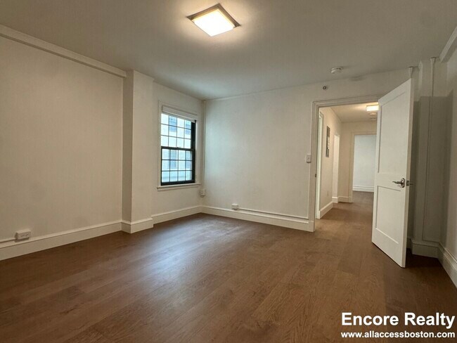 Photo - 1200 Massachusetts Ave Unidad 214