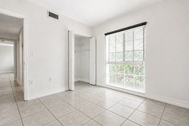 Photo - 290 Sunrise Dr Unit 301