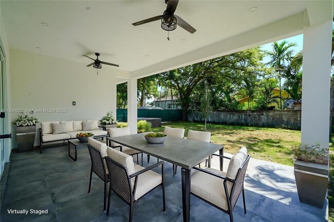 Photo - 112 NW 24th Ct