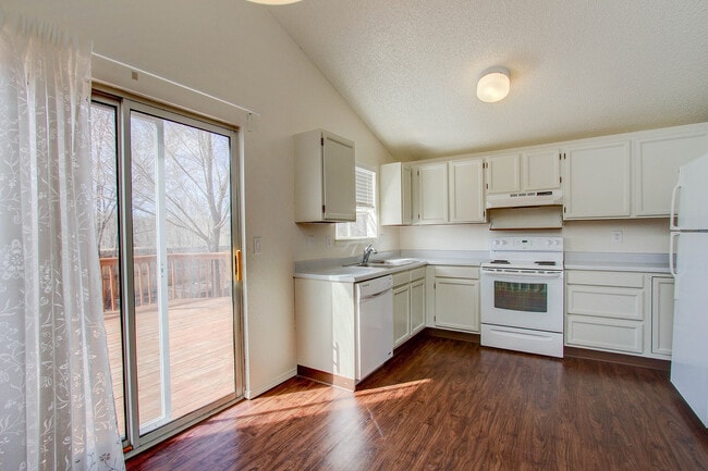 Photo - 3380 Beechwood Ct