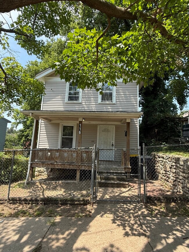 Building Photo - 116 Monroe Ave