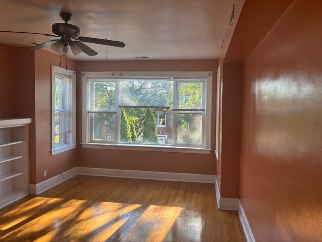 Photo - 1119 N Harding Ave Unit 2nd floor