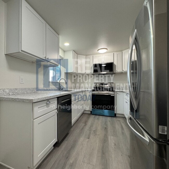 Photo - Newly Remodeled Duplex In Tacoma!