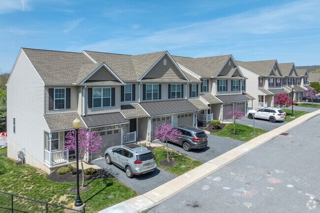 Photo - Villa Vista Townhomes