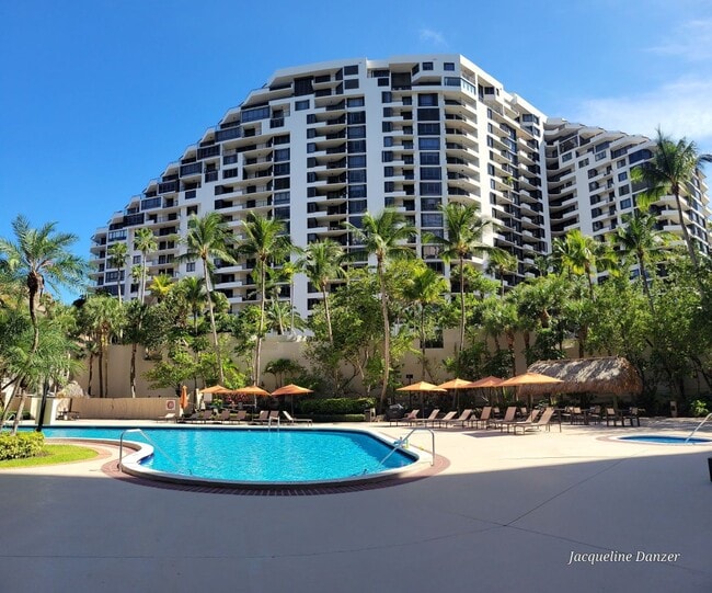 Photo - 540 Brickell Key Dr Unit 307