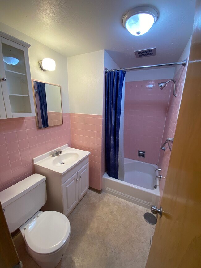 Photo - 301 S 2nd St Unit 4