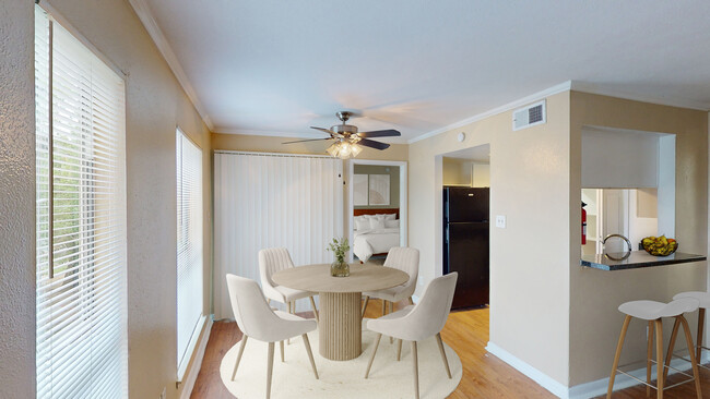 Photo - Venetian Apartamentos Houston