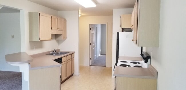 Photo - 385 Cross St