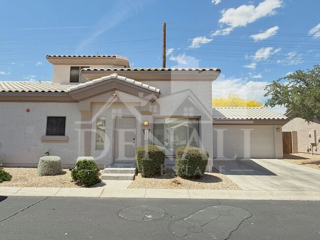 15802 N Hidden Valley Ln