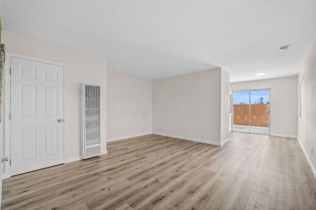 455 Del Mar Ct Unit 455-4