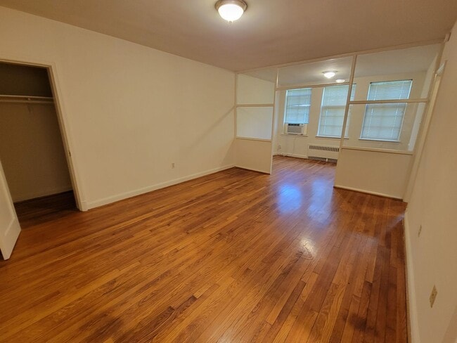 Courthouse Manor Apartments