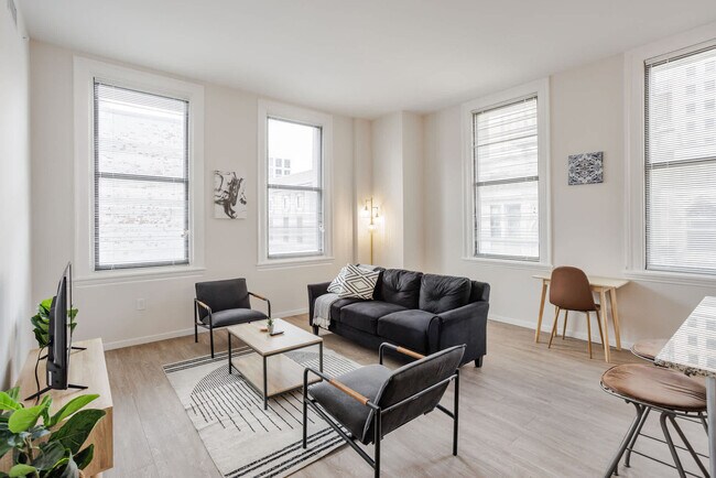 Photo - 9-JAN-JAN E 4th St Unit ID1223670P