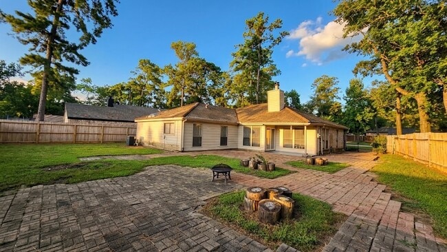 Photo - 12018 Meadowview Dr