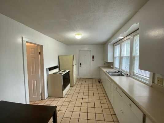 Photo - 520 Oak St Unit 1