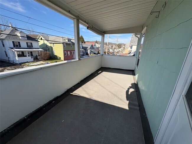 Photo - 308 Odell Ave