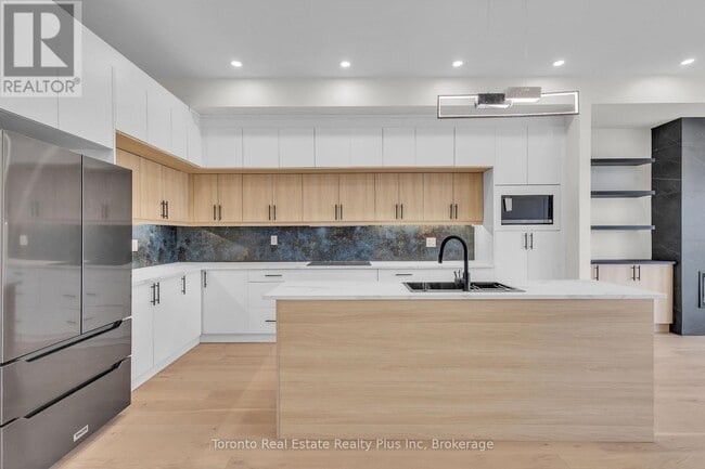 Photo - 138 Bowie Ave
