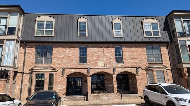 Building Photo - 2400 N Braeswood Blvd Unit 326 Rental