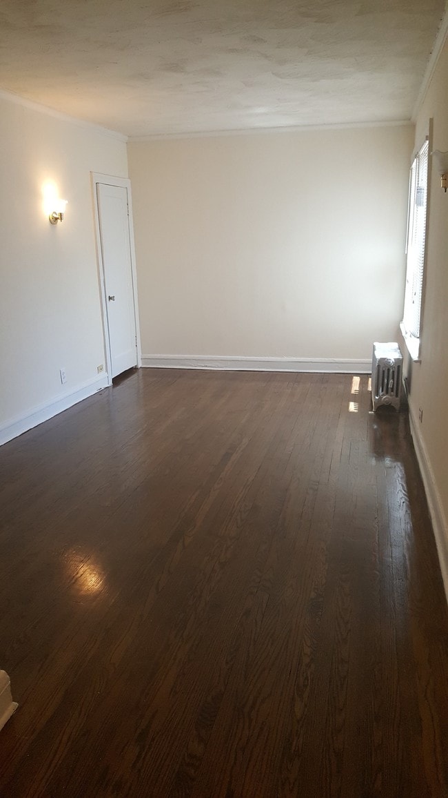 Photo - 49th Street Apartments