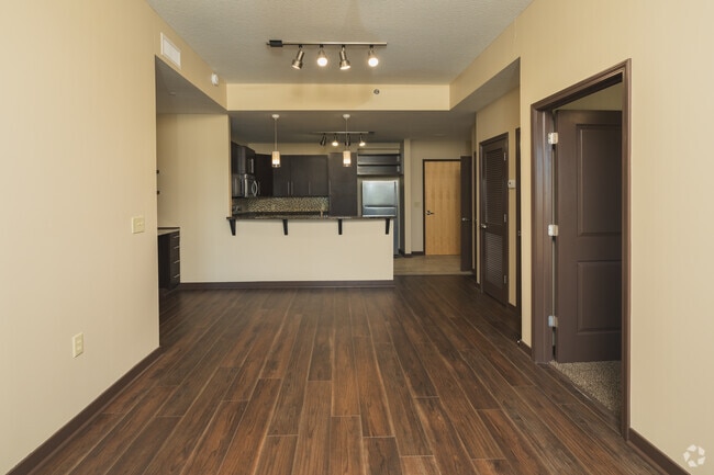 The Anderson Downtown View - Living