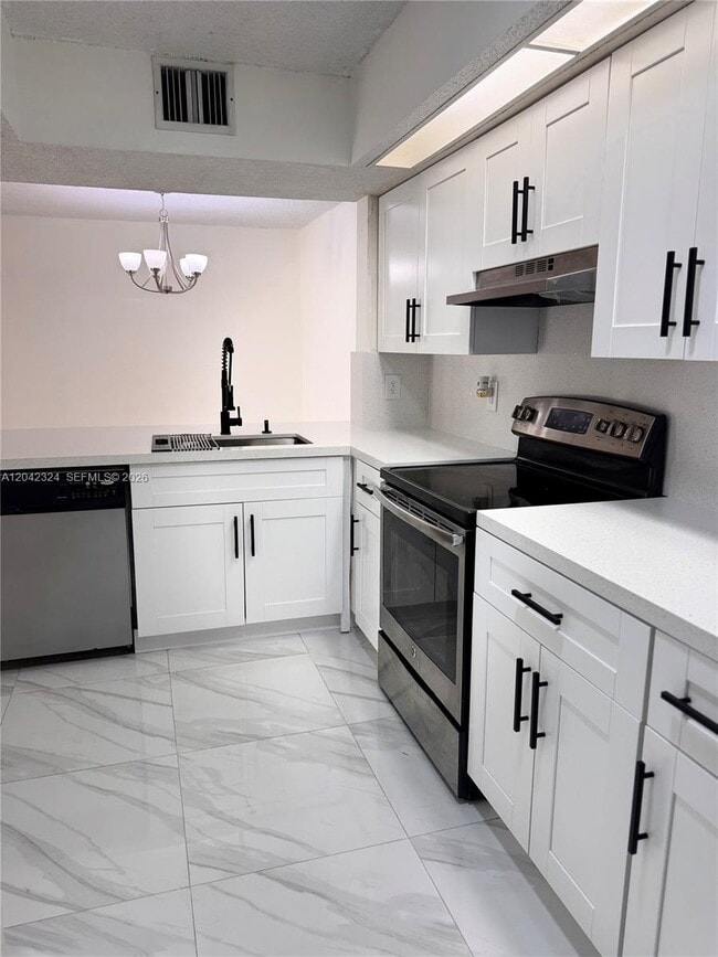 Photo - 18830 NW 57th Ave Unidad 106