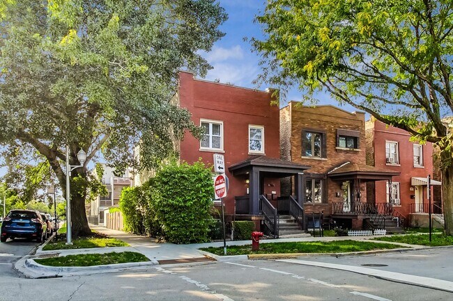 Photo - 2700 N Artesian Ave