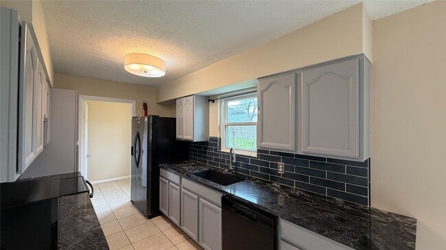Photo - 1808 Dolphin Dr